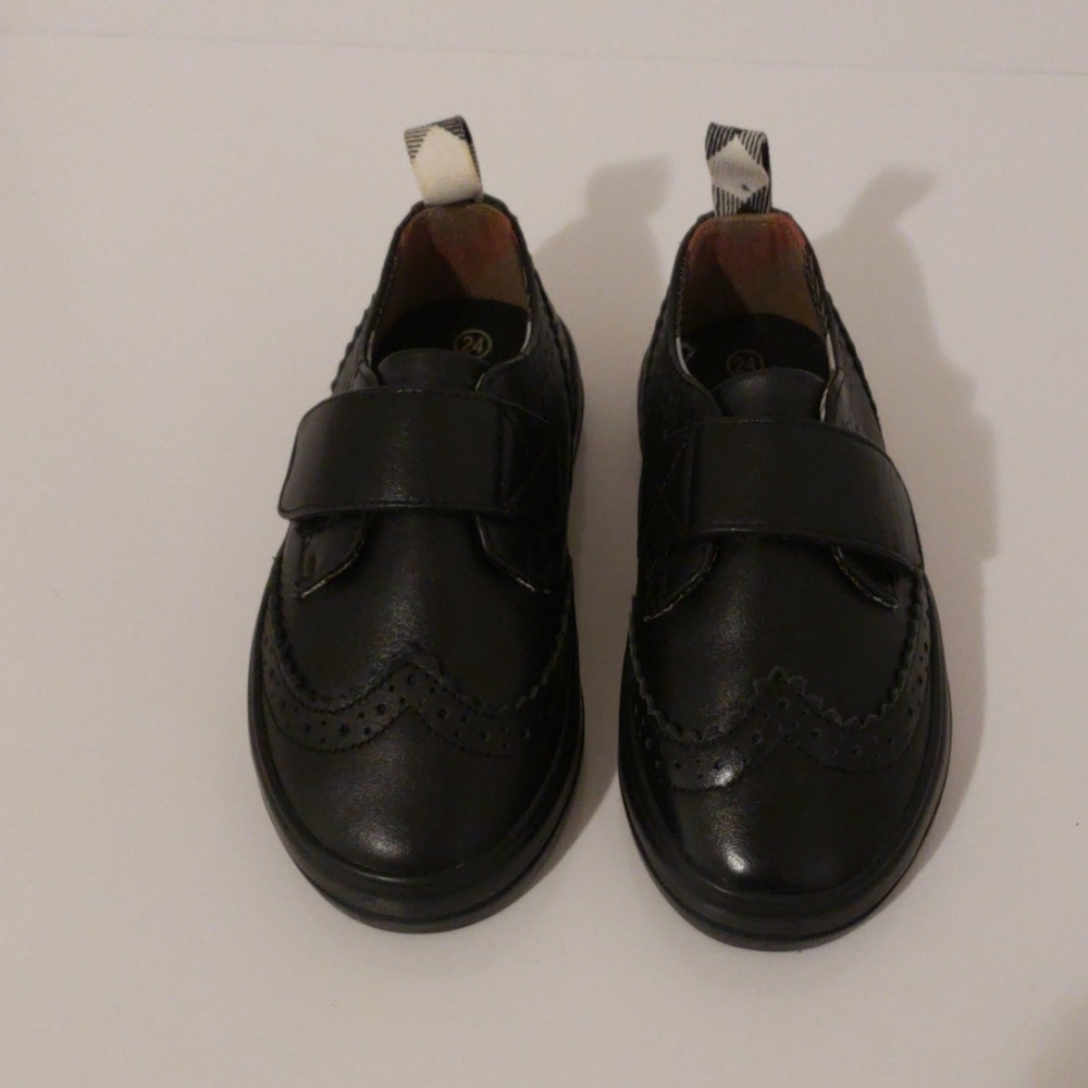 Burberry boys shoes